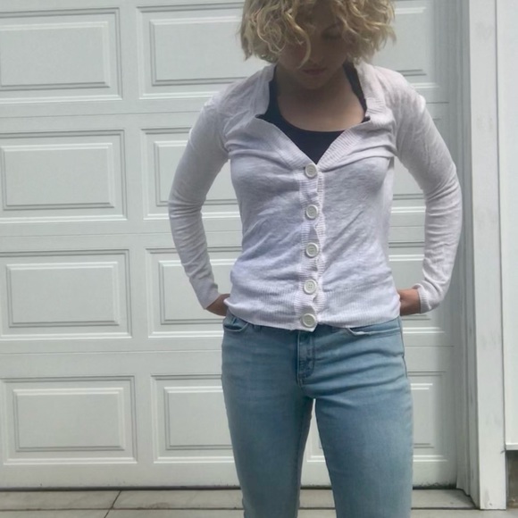 Simple/Basic/Clean White Cardigan - Picture 1 of 3